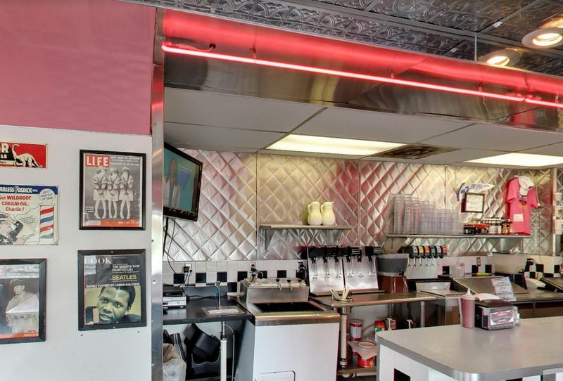 Grand Diner (Dons of Traverse City) - 2013 Dons Tc Photo (newer photo)